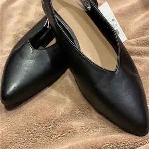 BNWT black leather sling back low heel size 10